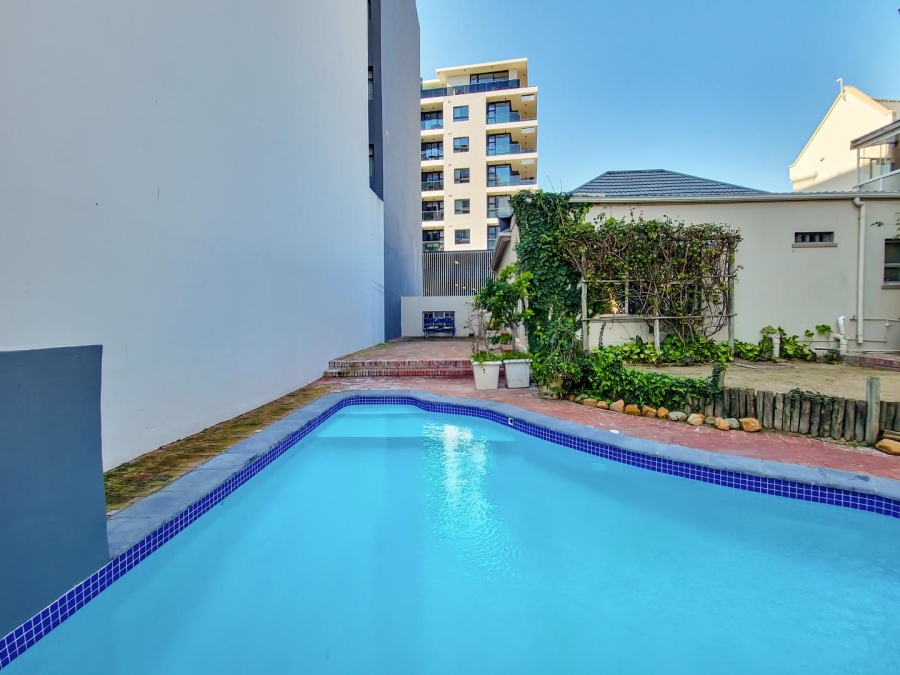 To Let 2 Bedroom Property for Rent in Sea Point Western Cape